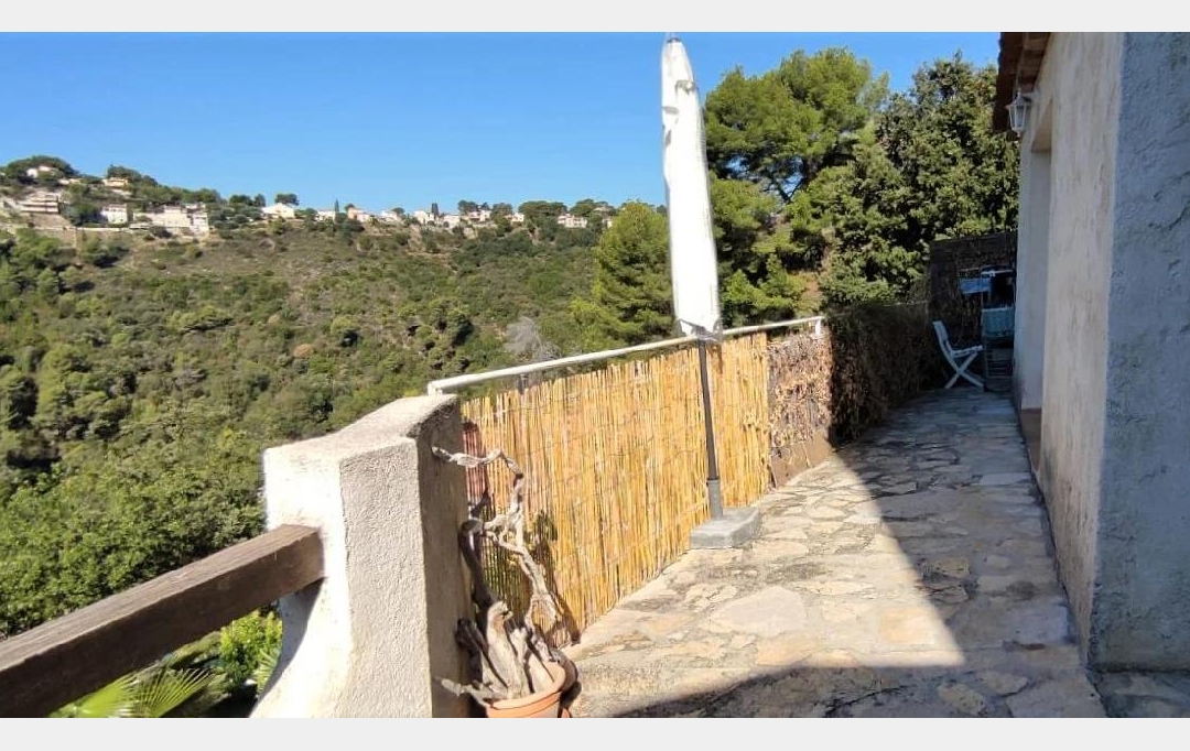 Annonces NICE : Appartement | NICE (06000) | 30 m2 | 660 € 